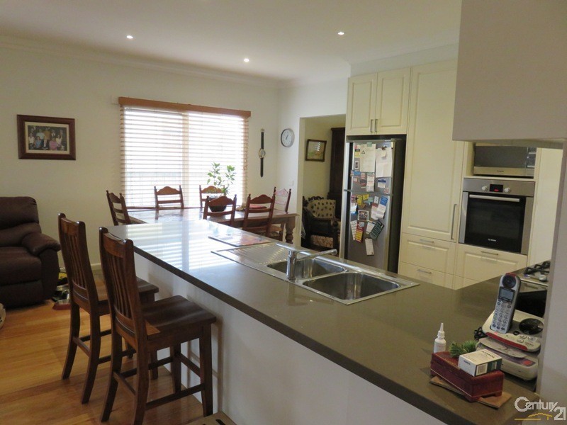 97 Rae Avenue, Edithvale VIC 3196