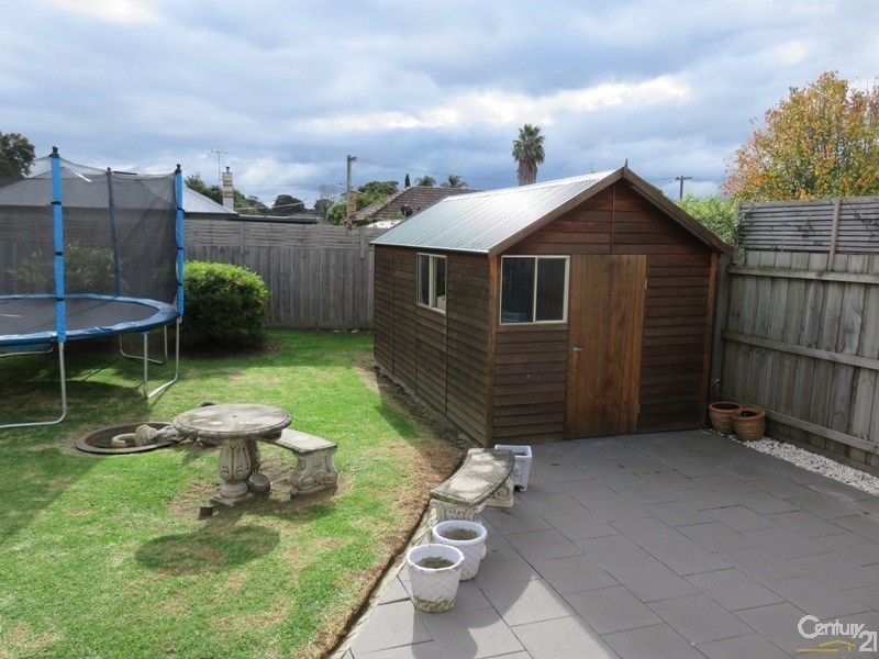 97 Rae Avenue, Edithvale VIC 3196