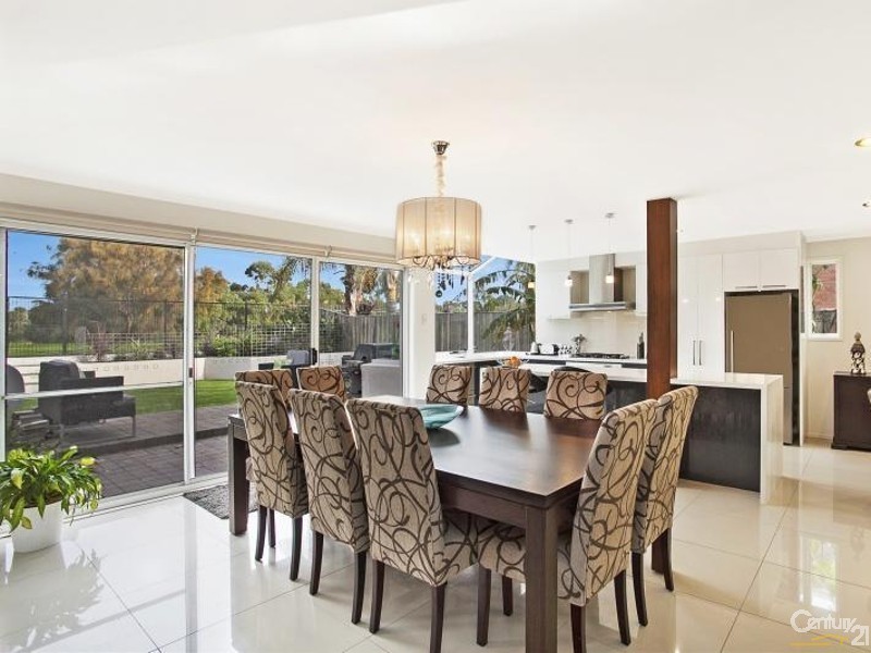 124 Palm Beach Dve, Patterson Lakes VIC 3197