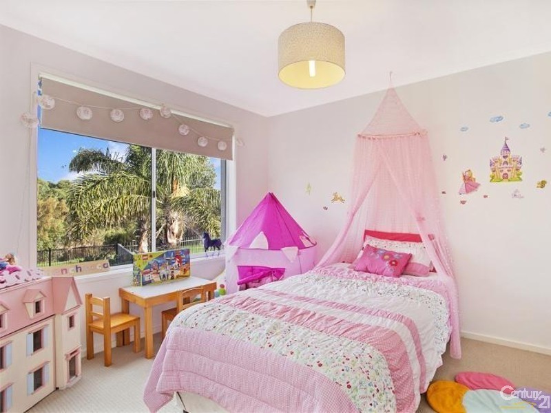124 Palm Beach Dve, Patterson Lakes VIC 3197