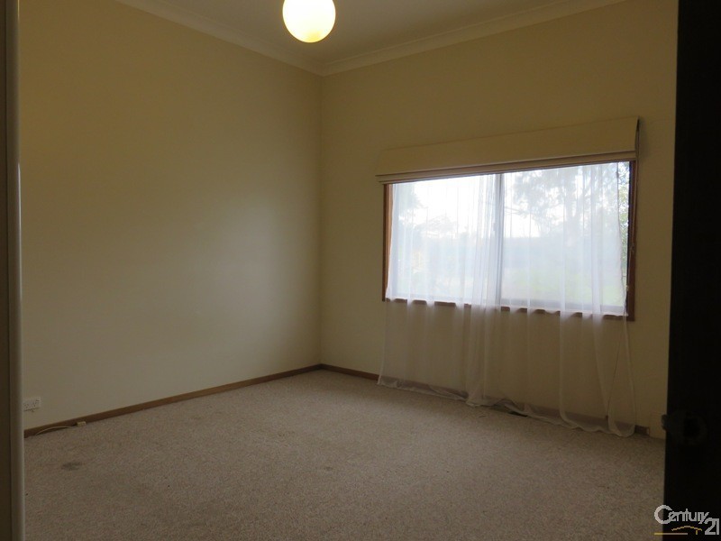 15 Volk Road, Cranbourne West VIC 3977