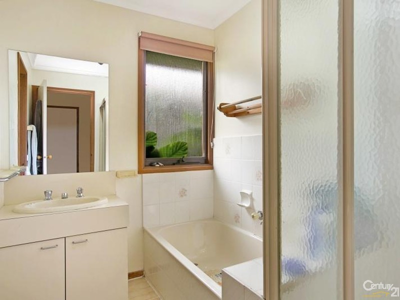 6 Kerrie Anne Crt, Skye VIC 3977