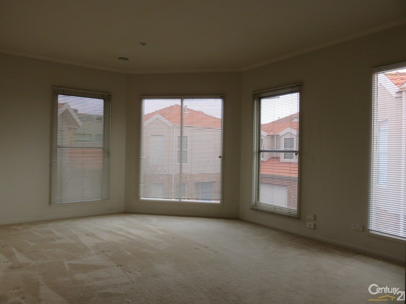 4/92-94 Gladesville Blvd, Patterson Lakes VIC 3197