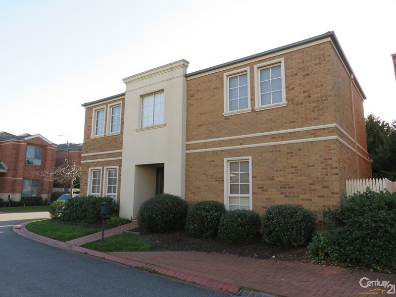 12 Marinique Dve, Aspendale Gardens VIC 3195