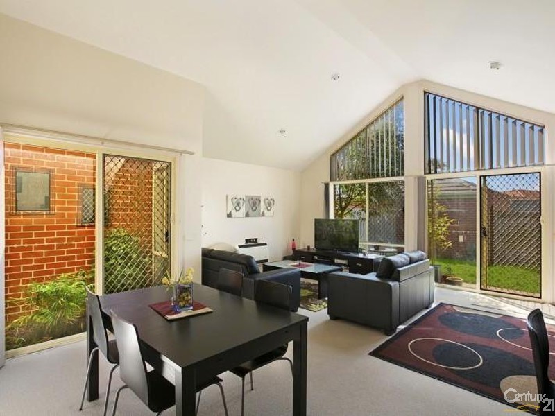 119 Railway Parade, Seaford VIC 3198