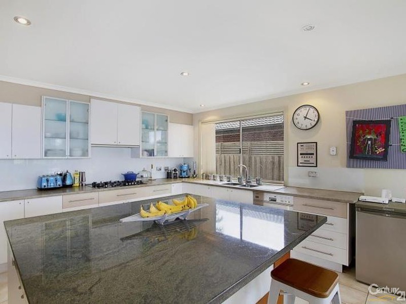 18 Long Island Point, Patterson Lakes VIC 3197