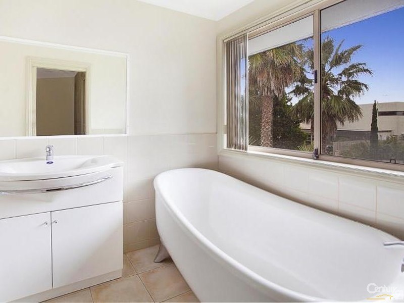 18 Long Island Point, Patterson Lakes VIC 3197