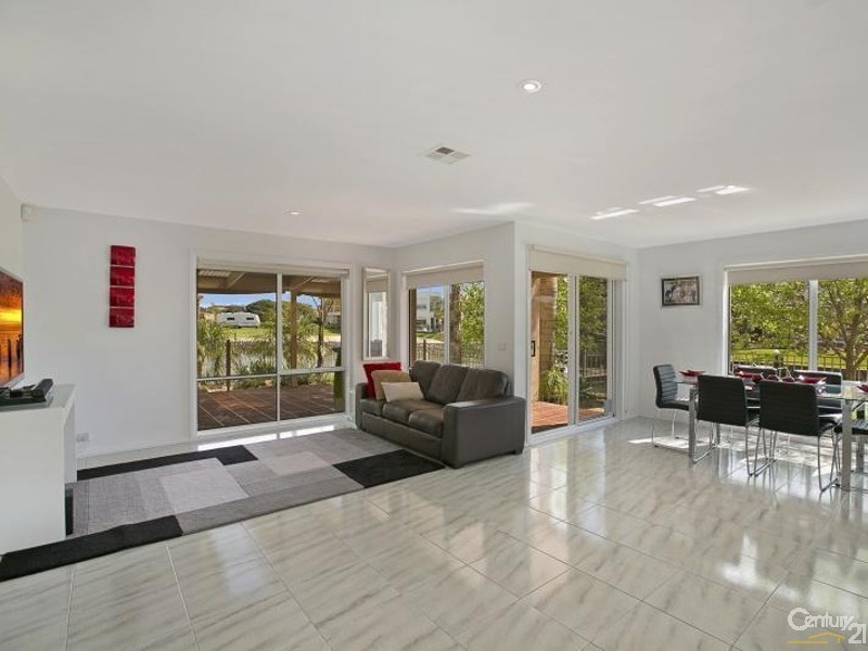 2 Rhode Island, Patterson Lakes VIC 3197
