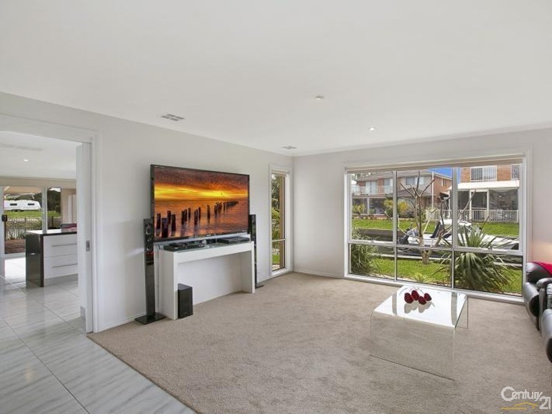 2 Rhode Island, Patterson Lakes VIC 3197