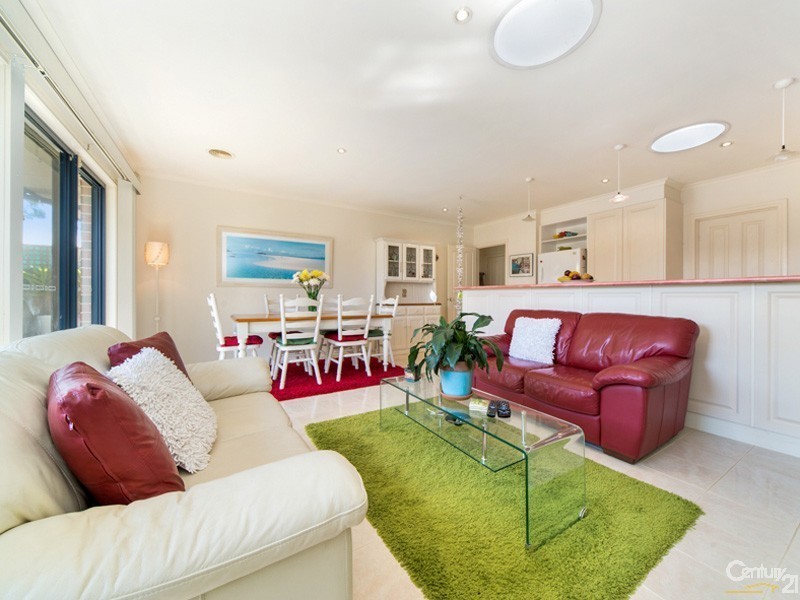 2/2 Stanley Street, Carrum VIC 3197