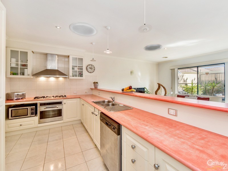 2/2 Stanley Street, Carrum VIC 3197