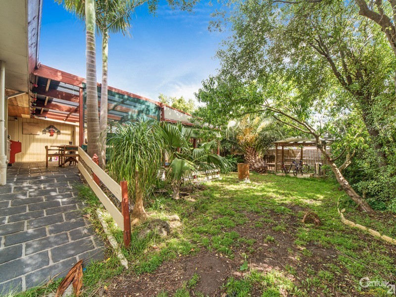 2 Effron Court, Frankston VIC 3199