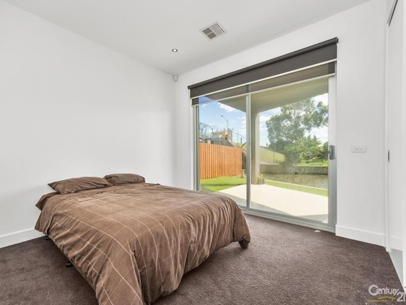 14  Marine Drive, Patterson Lakes VIC 3197