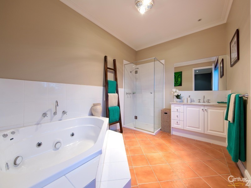 74 Scarborough Drive, Patterson Lakes VIC 3197