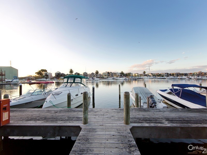 74 Scarborough Drive, Patterson Lakes VIC 3197