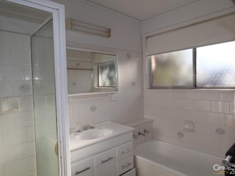 6 Mayfair Court, Frankston VIC 3199