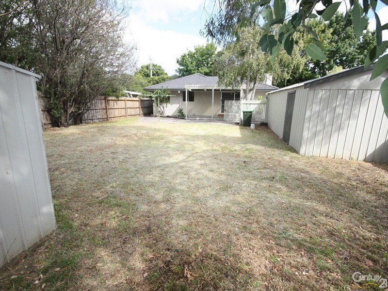 10 Airlie Grove, Seaford VIC 3198