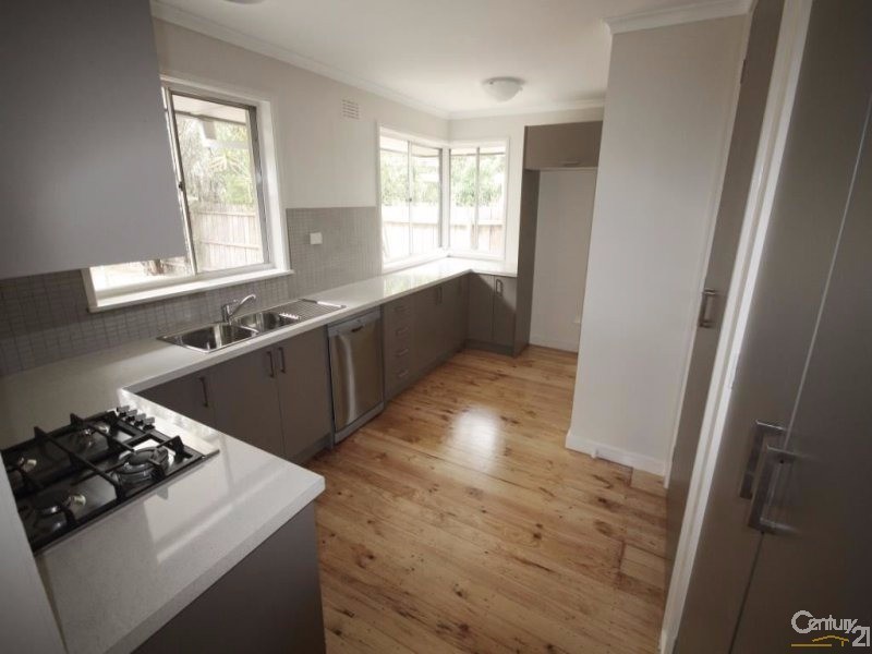 10 Airlie Grove, Seaford VIC 3198