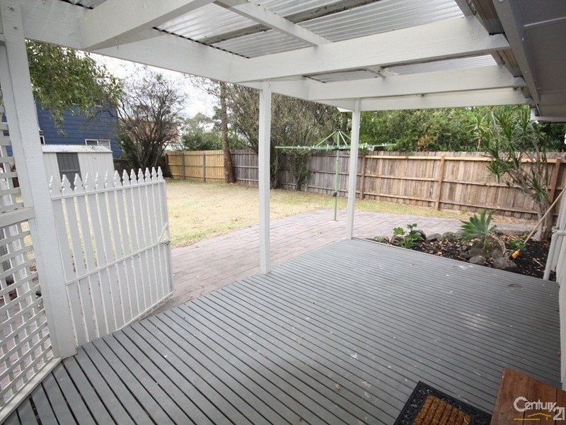 10 Airlie Grove, Seaford VIC 3198