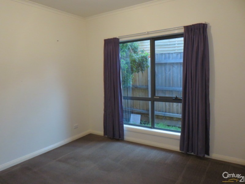 4 Coolibar Ave, Seaford VIC 3198