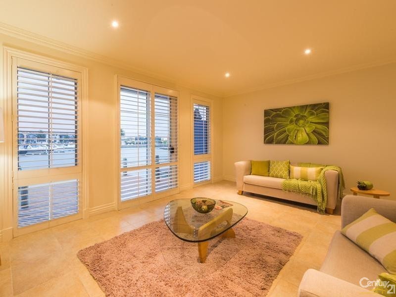 9 Scarborough Drive, Patterson Lakes VIC 3197