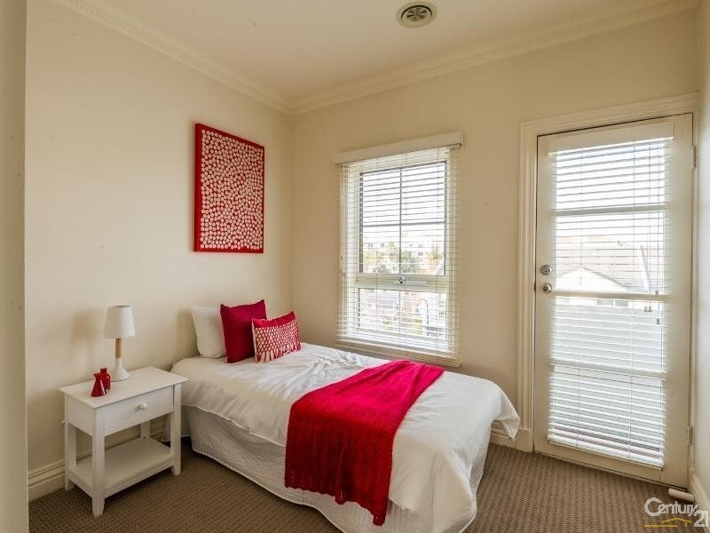 9 Scarborough Drive, Patterson Lakes VIC 3197