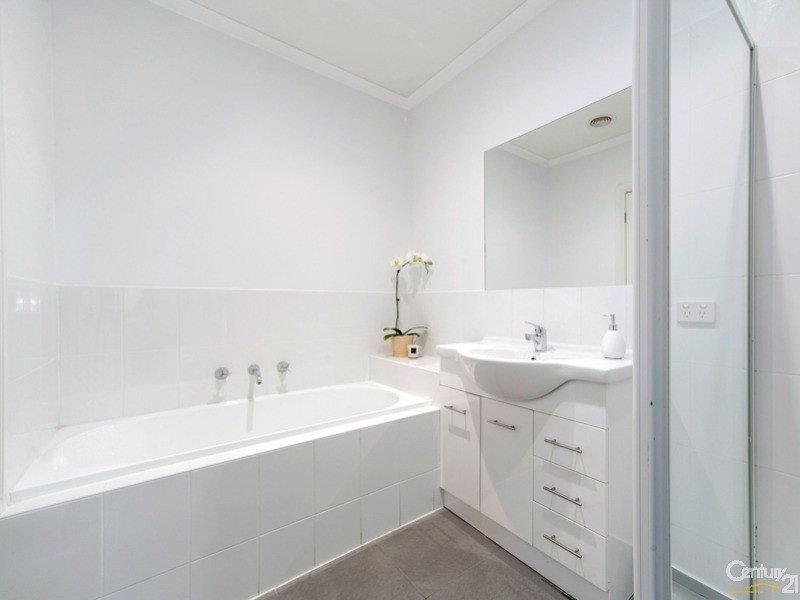 2/37 Bondi Rd, Bonbeach VIC 3196