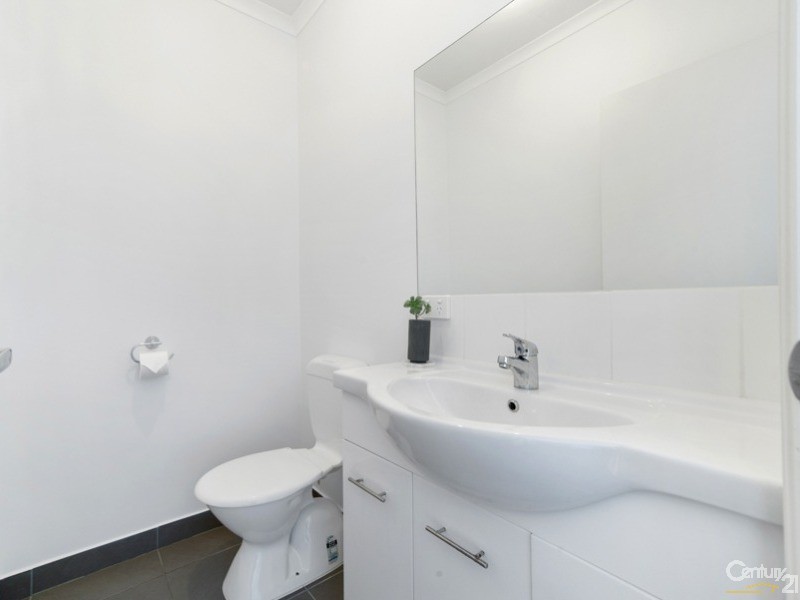 2/37 Bondi Rd, Bonbeach VIC 3196