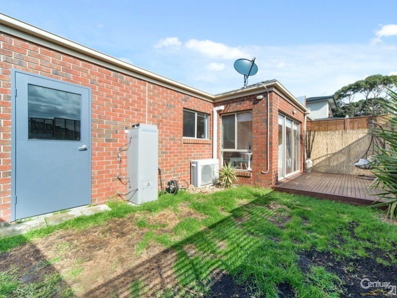 2/37 Bondi Rd, Bonbeach VIC 3196