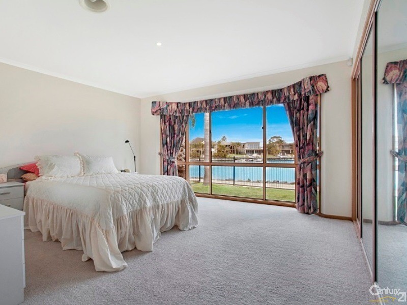 18 Palm Island Court, Patterson Lakes VIC 3197