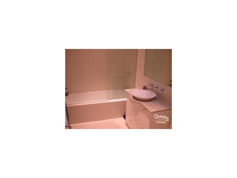 6/390 RUSSELL STREET, Melbourne VIC 3000