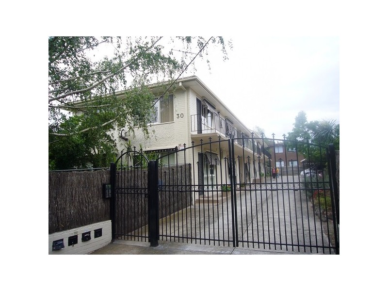 6/30 WALSH STREET, Ormond VIC 3204