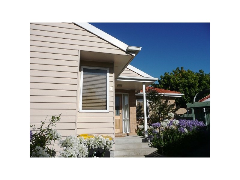 2/6 TANNER STREET, Oakleigh East VIC 3166