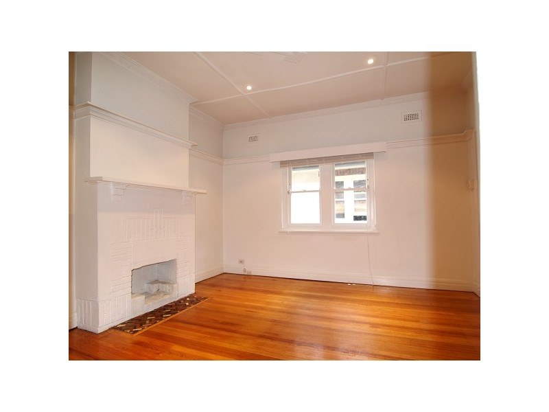 7/31 DOCKER STREET, Elwood VIC 3184