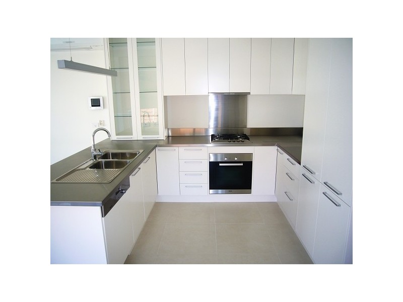 12A NELSON STREET, St Kilda East VIC 3183