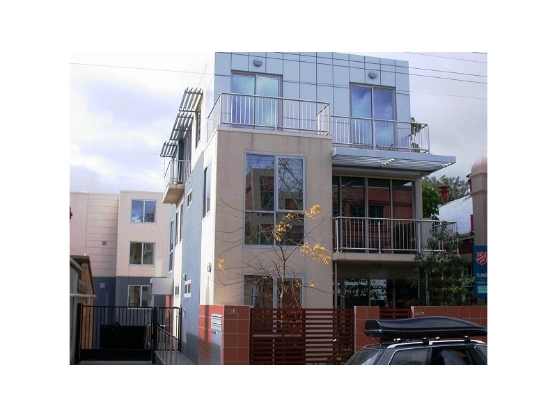 7/330 DRUMMOND STREET, Carlton VIC 3053