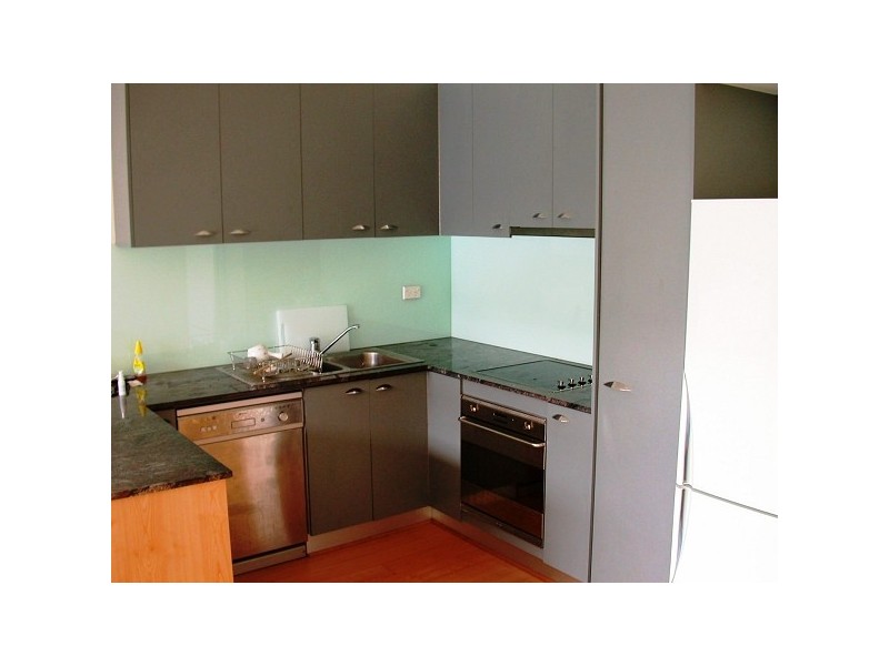 7/330 DRUMMOND STREET, Carlton VIC 3053