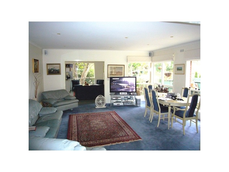 9 GRIFFITHS STREET, Caulfield VIC 3162