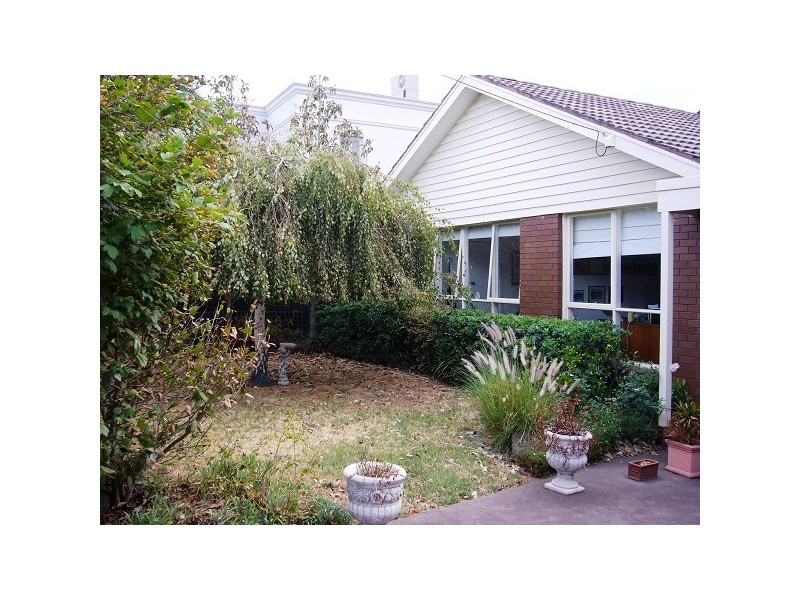 9 GRIFFITHS STREET, Caulfield VIC 3162