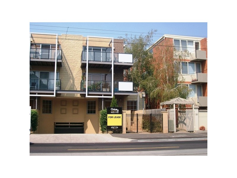 8/40 WATTLETREE ROAD, Armadale VIC 3143