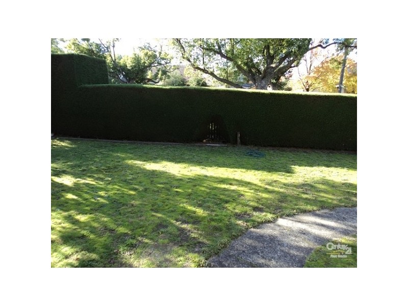 22 ATHELSTAN ROAD, Camberwell VIC 3124