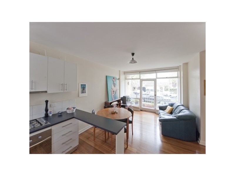 3/22B CRIMEA STREET, St Kilda VIC 3182