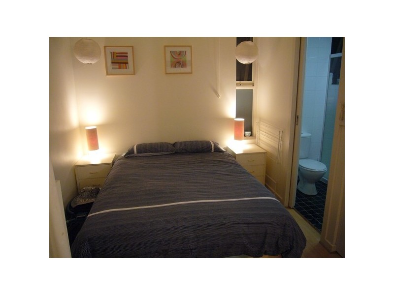 8/1 LUMLEY COURT, Prahran VIC 3181