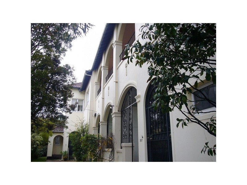 4/227 DANDENONG ROAD, Prahran VIC 3181