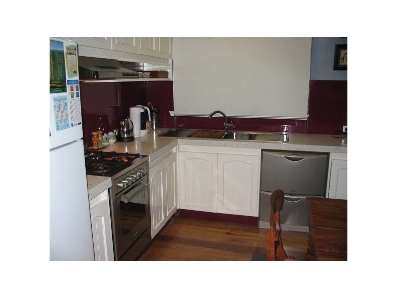 9 NARRAWONG CRESCENT, Caulfield VIC 3162