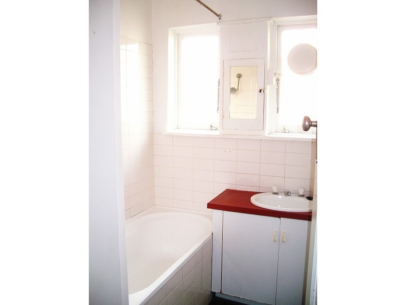 3/115 BRIGHTON ROAD, Elwood VIC 3184