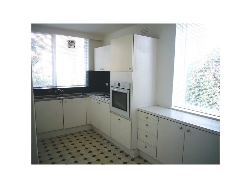 3/13-15 SPENCER STREET, St Kilda VIC 3182