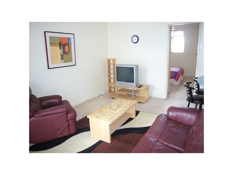 15/36 WATERLOO CRESCENT, St Kilda VIC 3182