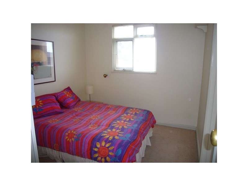 15/36 WATERLOO CRESCENT, St Kilda VIC 3182