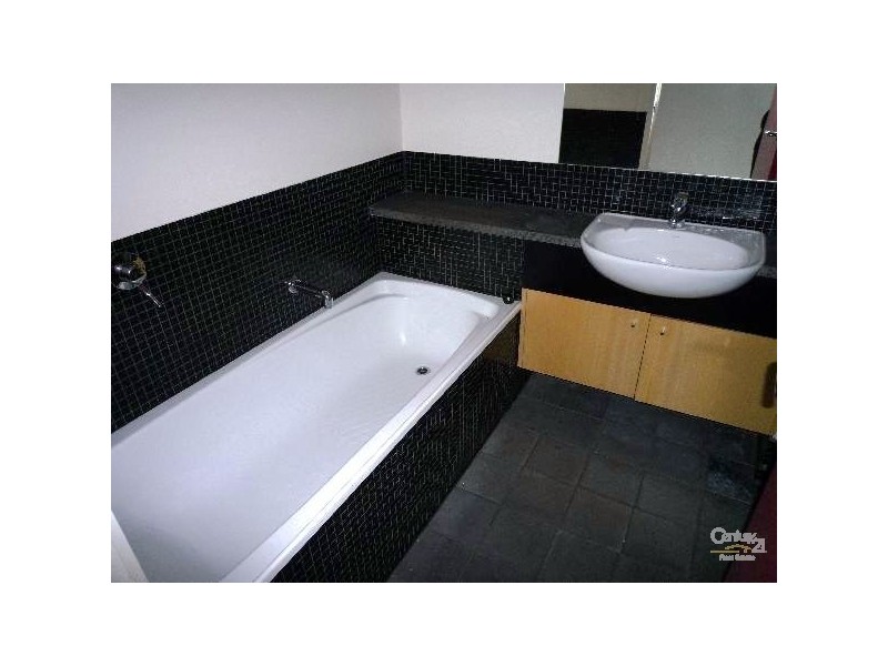 1/201 FRANKLIN STREET, Melbourne VIC 3000